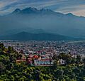 Santuario del Señor del Sacromonte con el volcán Iztaccihuatl