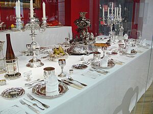 Archivo:Silbertafel Reiss 2 rem