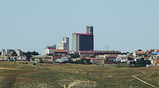 Silos en Tarancón 07 edited.jpg