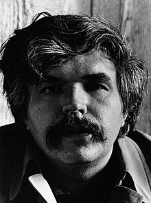 Stan Brakhage (circa 1976).jpg