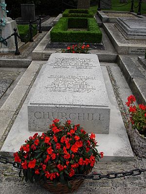 Archivo:Winston Churchill Grave