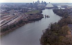 Archivo:Wolf-River-Harbor-Memphis
