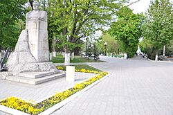 Archivo:Памятник А. Г. Головко