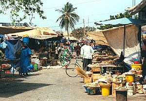 Archivo:1014046-Banjul Albert Market-The Gambia