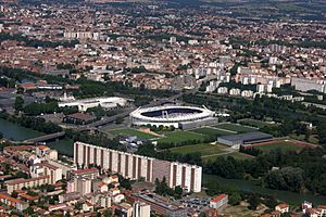 Archivo:Aerial view of Stadium Toulouse