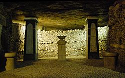 Archivo:Catacombes De Paris