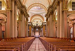 Archivo:Catedral de María Reina del Mundo, Montreal, Canadá, 2017-08-12, DD 43-45 HDR