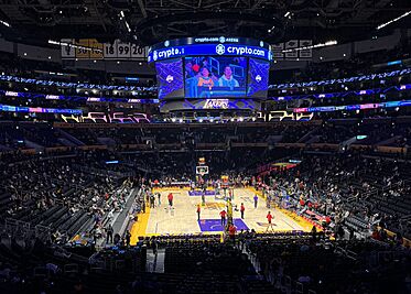 Archivo:Crypto.com Arena interior - Lakers 2022