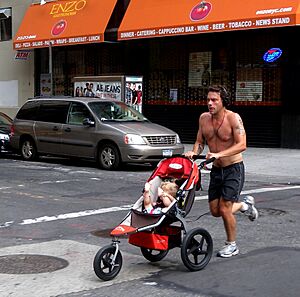 Archivo:Daddy baby trike Park Av 30 jeh