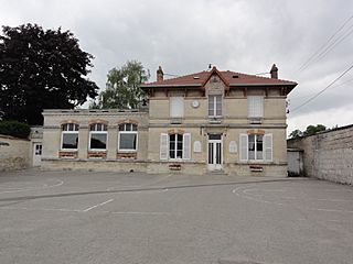 Dommiers (Aisne) mairie - école.JPG