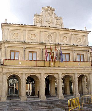 Archivo:León - Ayuntamiento de San Marcelo 2