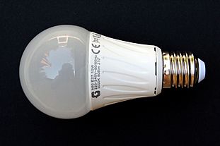 Archivo:Led-lampa