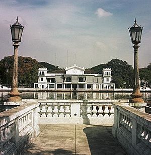 Archivo:Malacañang Palace 1940