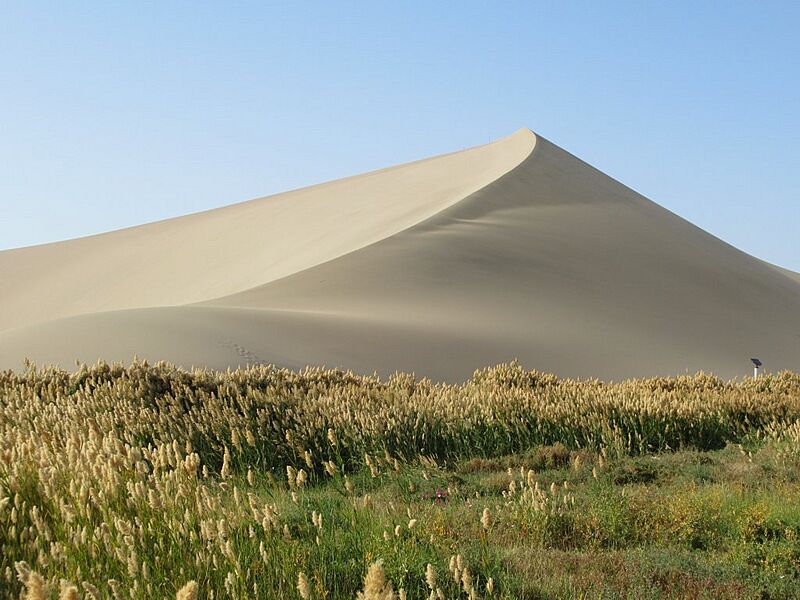 Mingsha Sand Dunes (40098545980)