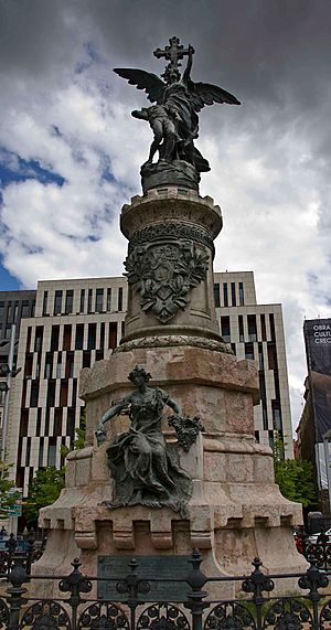 Archivo:Monumento a los mártires de la religión y de la patria (Zaragoza, España)