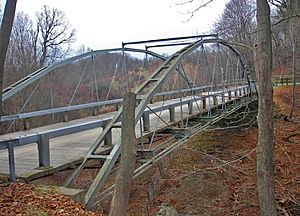Archivo:Normanskill Farm Bridge, Albany, NY