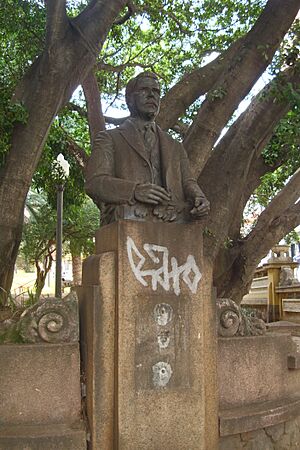 Archivo:Praça Otávio Rocha 