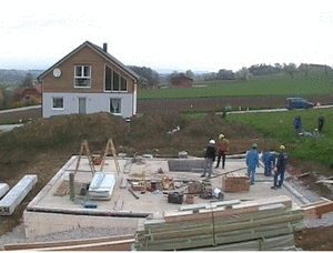 Archivo:Prefabricated house construction