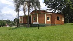 Puerto Mineral (Provincia de Misiones, Argentina) - Capilla Virgen del Rosario.jpg