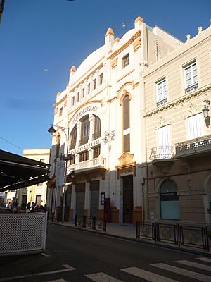 Archivo:Teatro Kursaal, Melilla