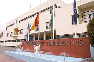 Archivo:Torremolinos town hall