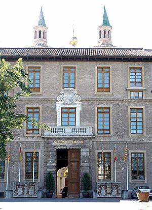 Archivo:Zaragoza - Diputación General de Aragón (Edificio Pignatelli)