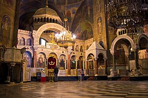 Archivo:Alexander Nevsky Cathedral 36