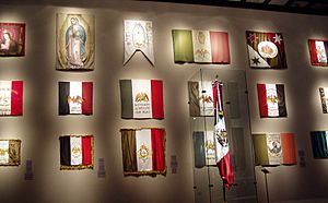 Archivo:Banderas Mexicanas