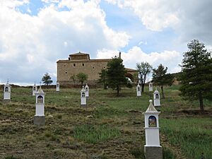 Archivo:Calvario de Villarluengo (Teruel)