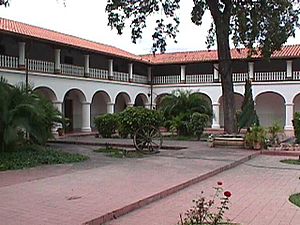 Archivo:Casa de la Cultura de El Tocuyo 1999 006
