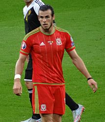 Archivo:Gareth Bale - Wales - 2015 (2)