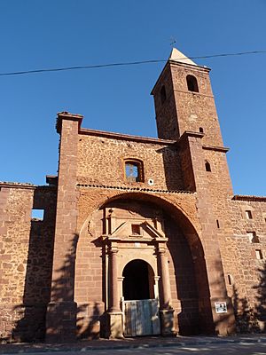 Archivo:Gotor - Convento de Nuestra Señora de la Consolación - Fachada iglesia