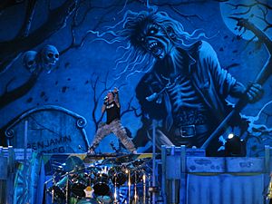 Archivo:Iron Maiden 2010