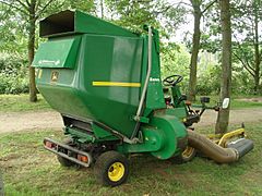 John Deere Tractor Lawnmower F1145 1
