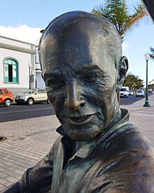La Mirada de César 10 (cropped).jpg