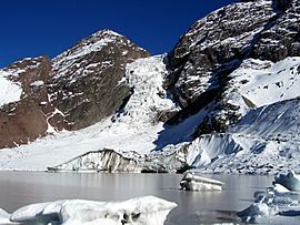 Laguna glaciar 2.jpg