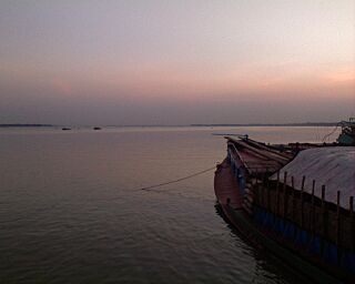 Meghnariver2.JPG