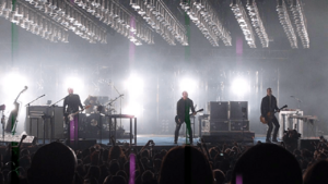 Archivo:NIN2009torontoVFEST