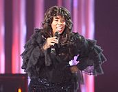 Archivo:Nobel Peace Price Concert 2009 Donna Summer1 cropped