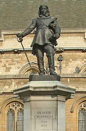 Archivo:Oliver Cromwell - Statue - Palace of Westminster - London - 240404
