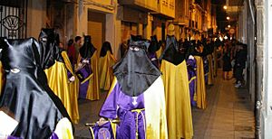 Archivo:Procesion Nazarenos Nules