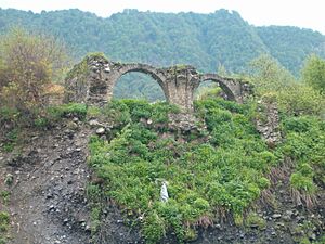 Archivo:Qala kompleksi