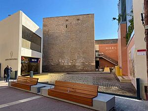 Archivo:Silla-Torre-musulmana-rehabilitacion