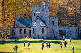 Squire's Castle (50500478532).jpg