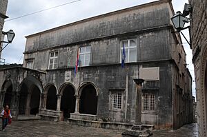 Archivo:TOWN HALL, KORCULA, CROATIA