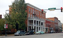 The Golden Lamb Inn and Restaurant.JPG