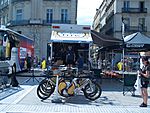 Archivo:Tour de France - Etape 4 - Montpellier - Bus Columbia HTC by Mikani