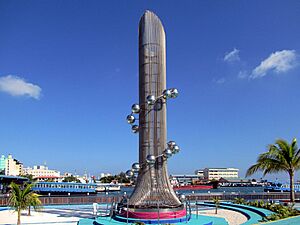 Archivo:Tsunami Monument (32177338373)