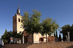 Archivo:Ugena, Iglesia de San Juan Bautista, 2
