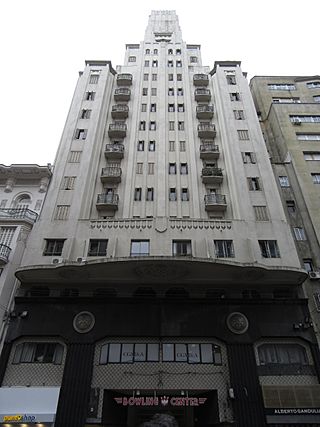 2016 Uruguay Palacio Díaz Av. 18 de Julio 1333, entre Yaguarón y Ejido. En Montevideo.jpg